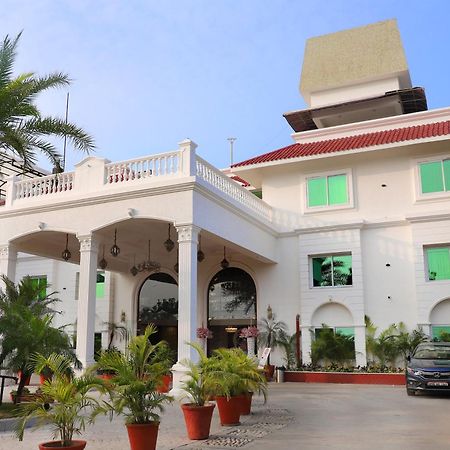 Jalsa Hotel & Banquets,Indore Exteriör bild