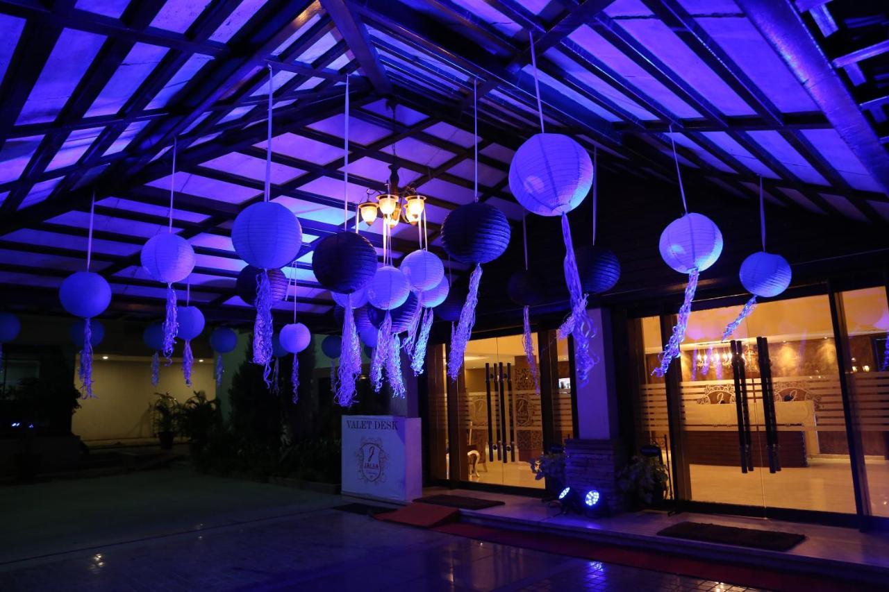 Jalsa Hotel & Banquets,Indore Exteriör bild