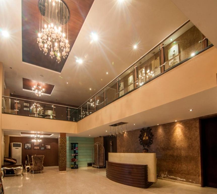 Jalsa Hotel & Banquets,Indore Exteriör bild