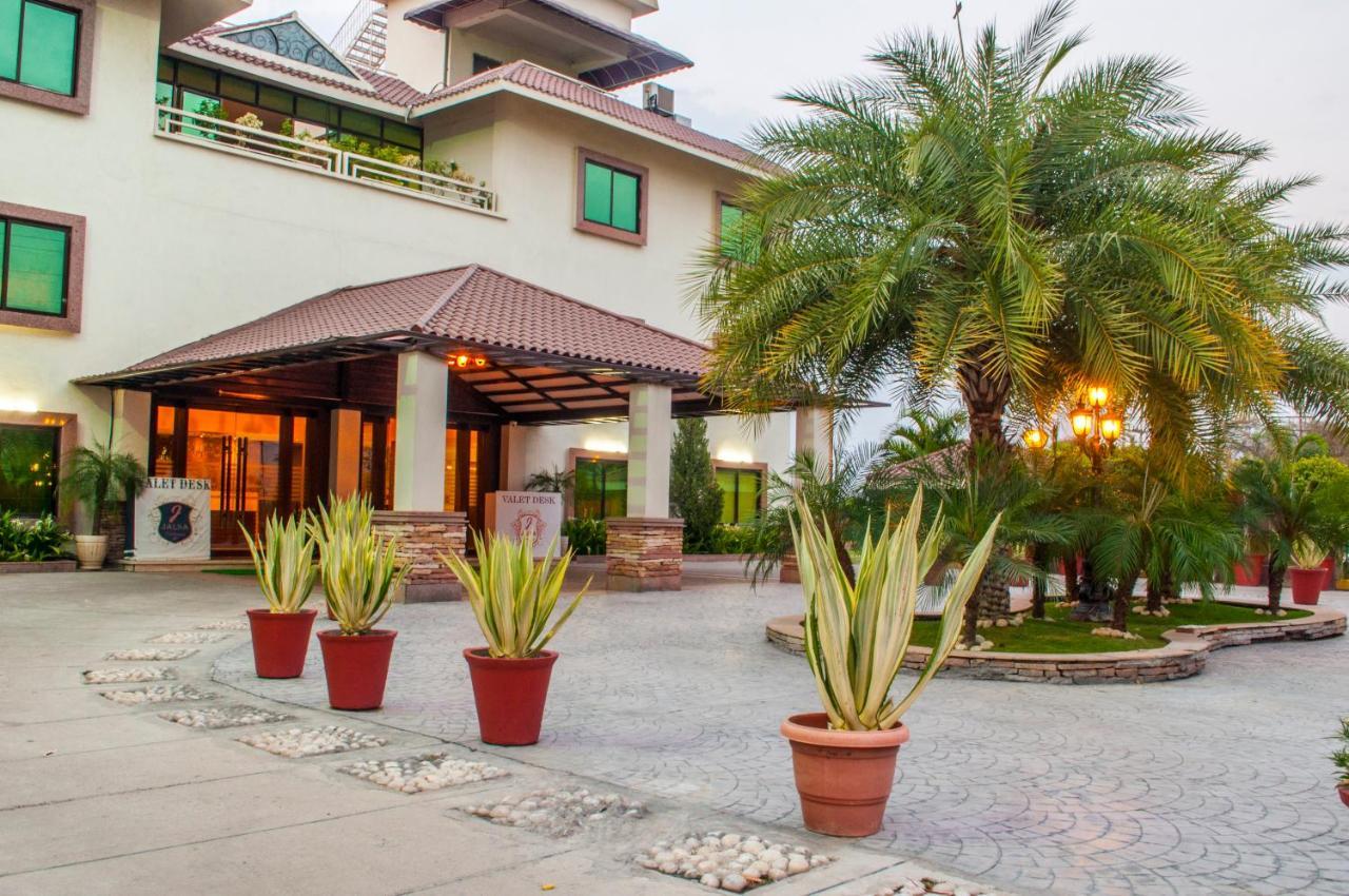 Jalsa Hotel & Banquets,Indore Exteriör bild