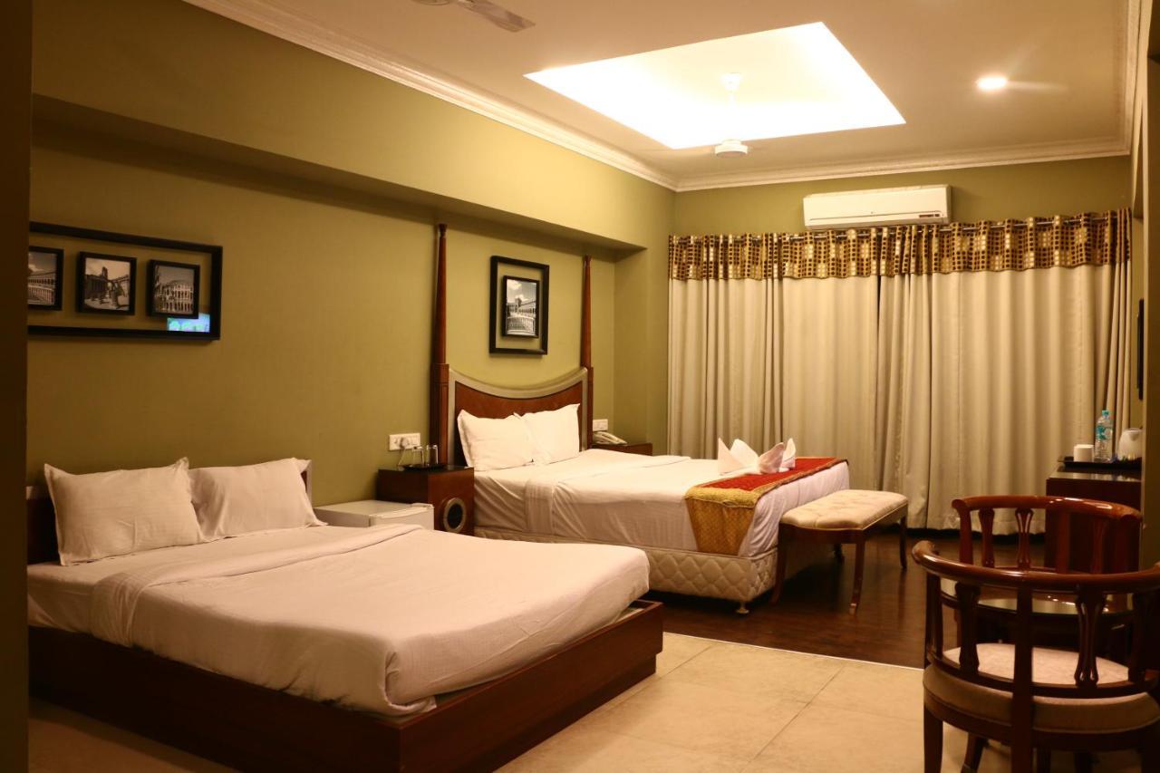Jalsa Hotel & Banquets,Indore Exteriör bild