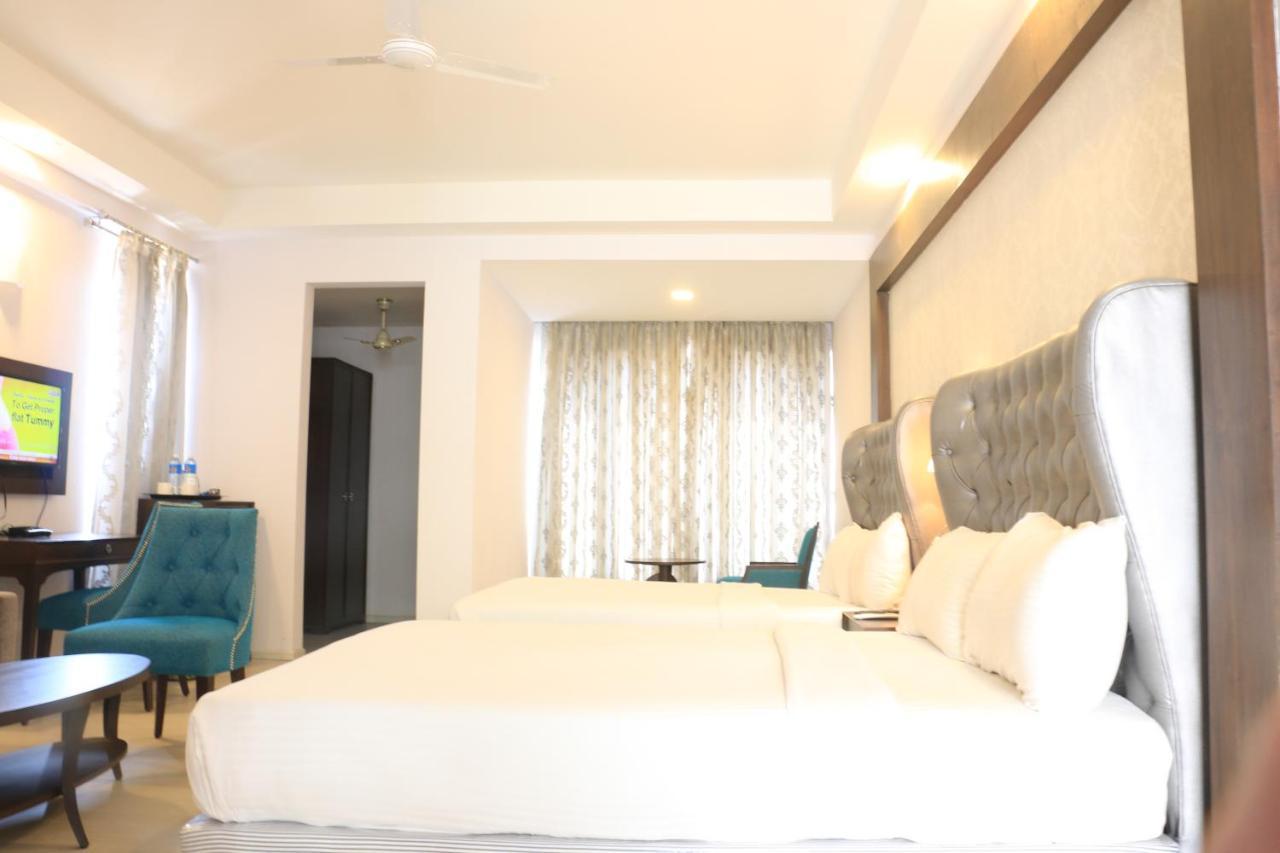 Jalsa Hotel & Banquets,Indore Exteriör bild